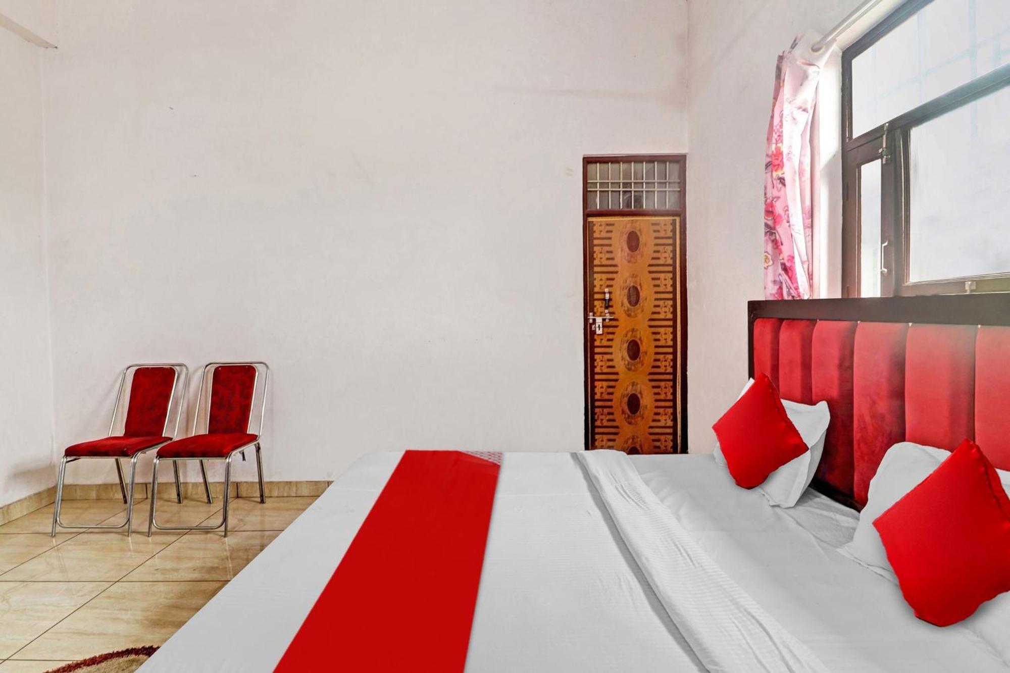 Hotel O Choice Guest House Vrindāvan Екстериор снимка