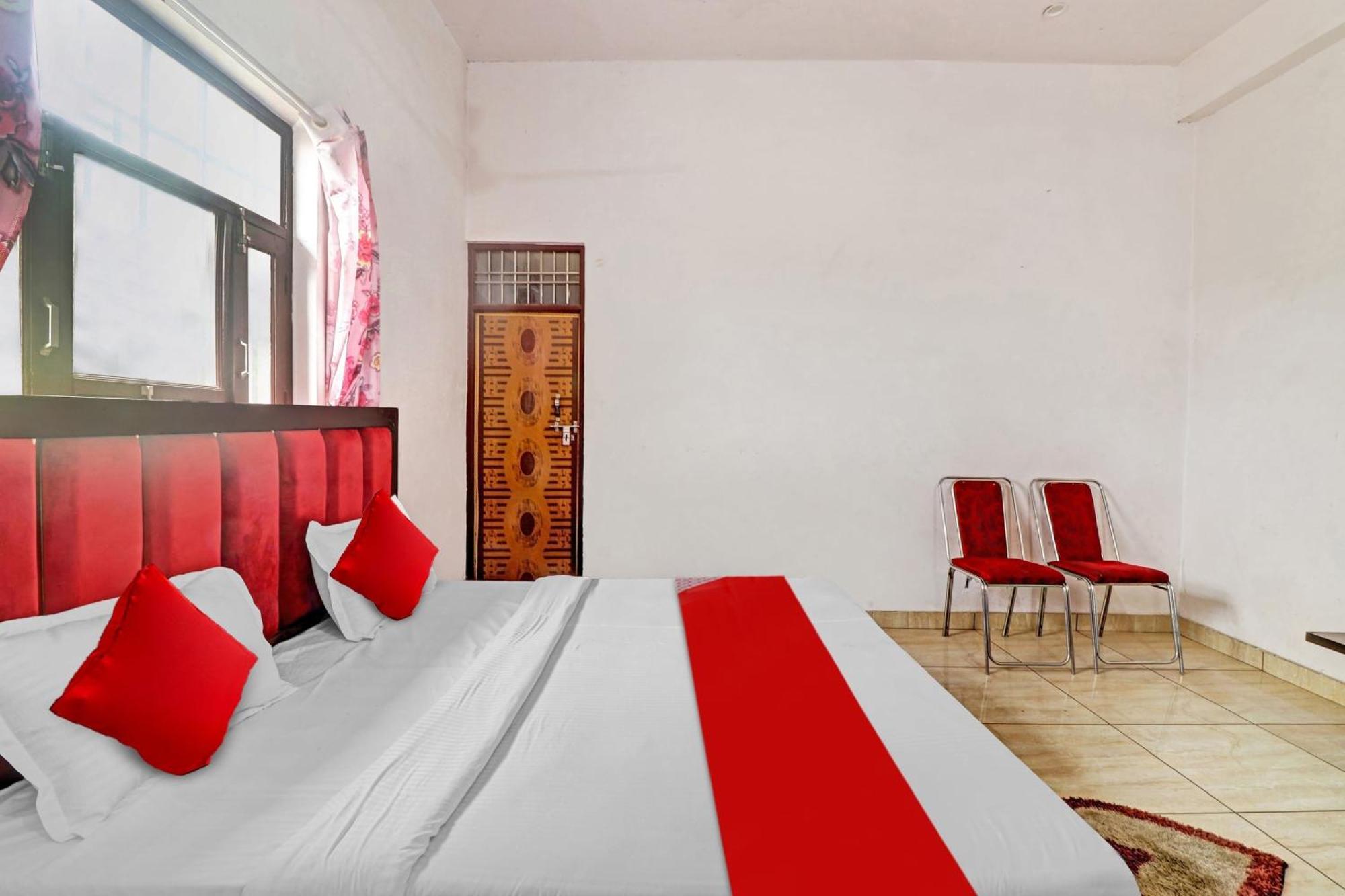 Hotel O Choice Guest House Vrindāvan Екстериор снимка