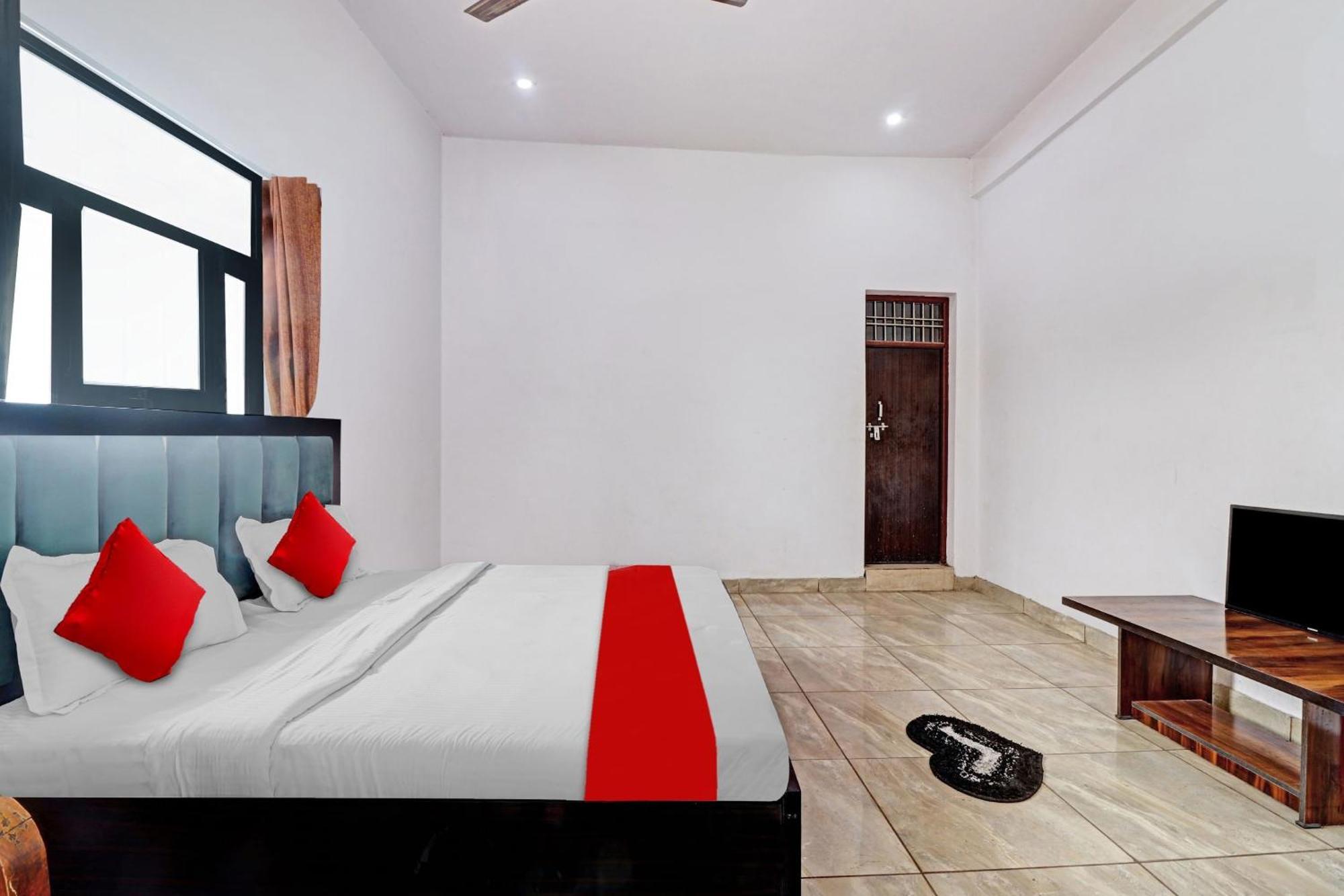 Hotel O Choice Guest House Vrindāvan Екстериор снимка