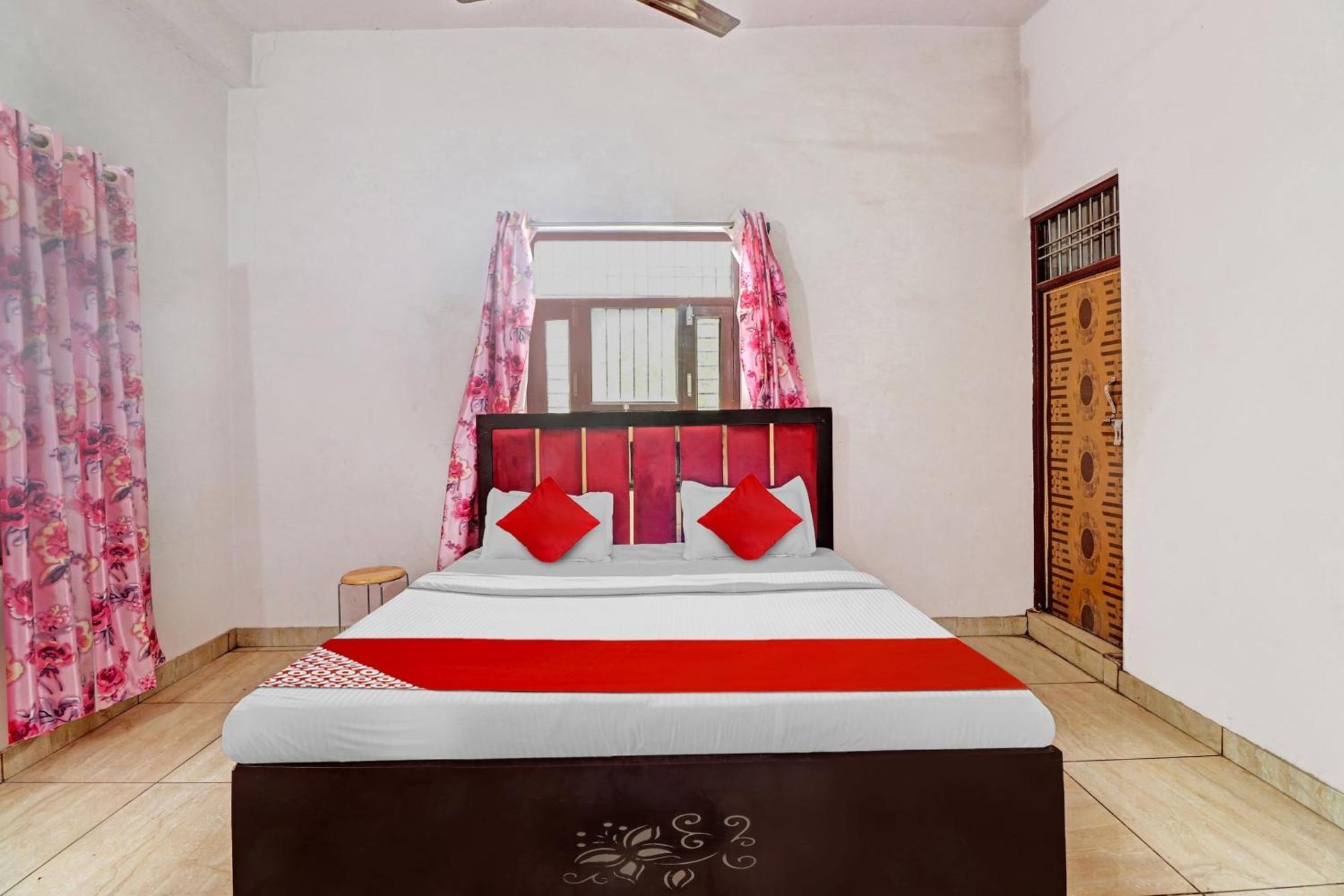 Hotel O Choice Guest House Vrindāvan Екстериор снимка